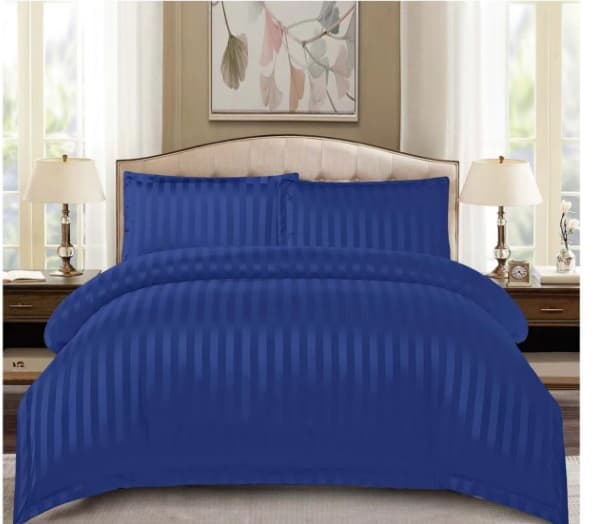 Fotografie produs: Lenjerie de pat din Damasc, pentru pat dublu, 4 piese cu elastic- albastru inchis 200 X 230 cm