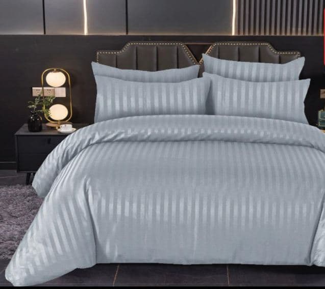 Fotografie produs: Lenjerie de pat din Damasc, pentru pat dublu, 6 piese- gri deschis 200 x 230 cm